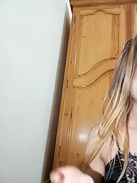 Snapshot of indilasixeey chatting on November 22, 2025, 4:55 am indilasixeey online show from November 22, 2025, 4:55 am