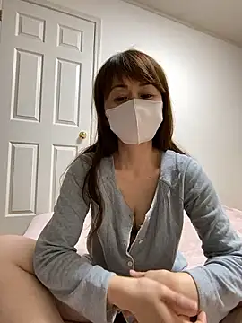 HONMONOHUUHU online show from March 18, 2026, 1:46 pm