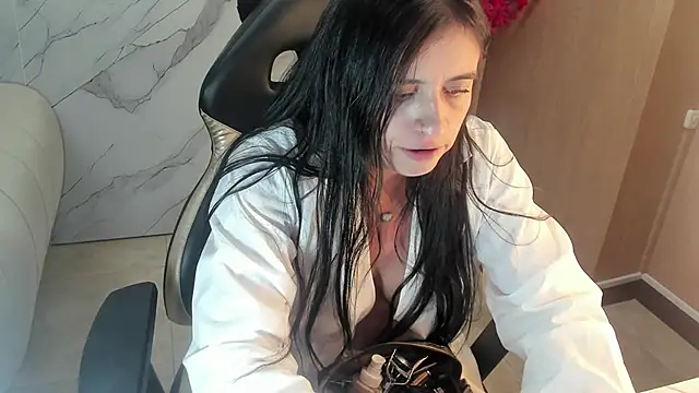 andrea tasty tf online show from November 8, 2025, 12:52 pm