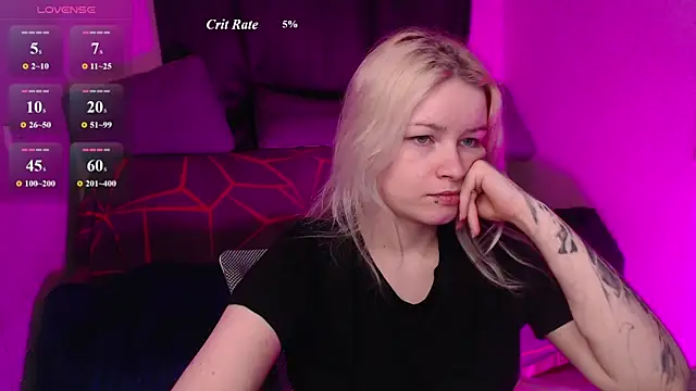 CherryNight6 online show from May 4, 2026, 9:06 pm