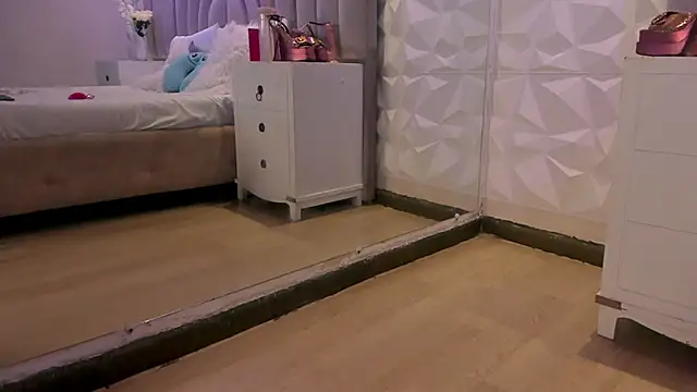 Snapshot of SweetKata_ chatting on March 10, 2026, 6:56 pm SweetKata online show from March 10, 2026, 6:56 pm