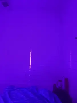 elliepixie online show from June 18, 2026, 1:48 am