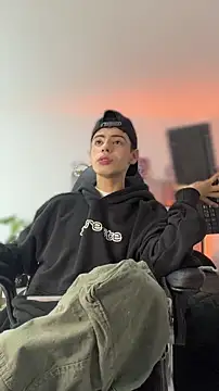 Snapshot of Sebastian_Reed chatting on February 25, 2026, 6:02 am Sebastian Reed online show from February 25, 2026, 6:02 am