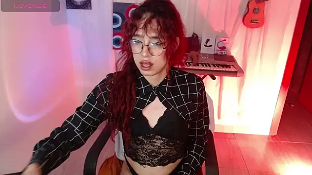 AdelineEsposito online show from May 9, 2026, 5:55 am