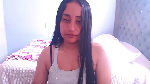 cute8smile online show from January 19, 2026, 2:32 pm