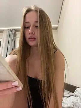 Angel hotyy online show from November 29, 2025, 10:21 pm