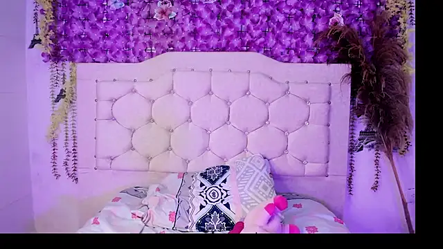 sadie grey online show from February 2, 2026, 4:11 am