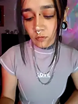 SharonSalazar online show from April 29, 2026, 1:21 am