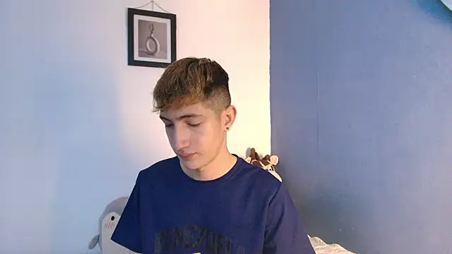 Erick Taylor3 online show from June 16, 2026, 7:58 pm