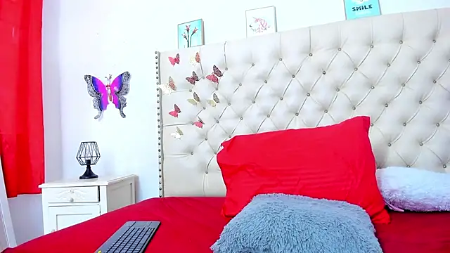 celena wonder online show from December 14, 2025, 6:57 pm