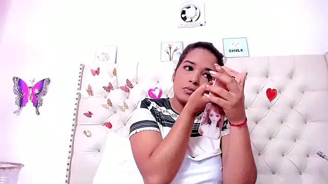 Snapshot of celena_wonder chatting on March 11, 2026, 7:08 pm celena wonder online show from March 11, 2026, 7:08 pm