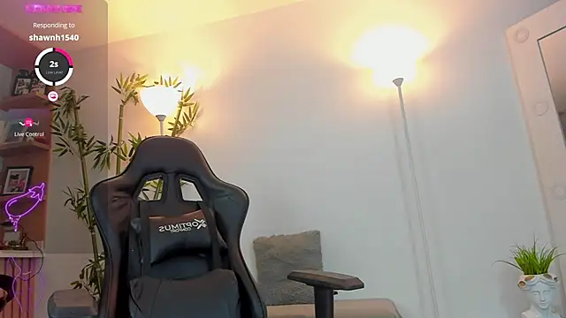 Snapshot of JessicaPratt chatting on October 17, 2025, 9:05 pm JessicaPratt online show from October 17, 2025, 9:05 pm