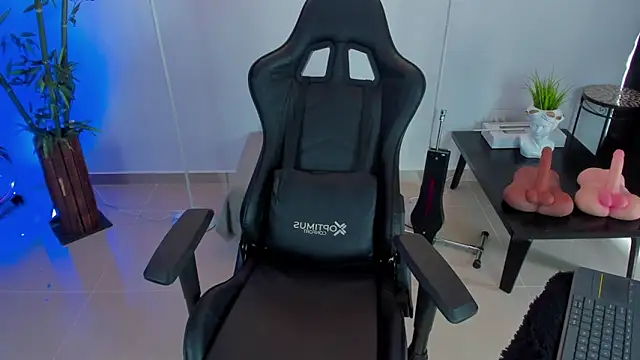 Snapshot of JessicaPratt chatting on March 13, 2025, 3:39 pm JessicaPratt online show from March 13, 2025, 3:39 pm