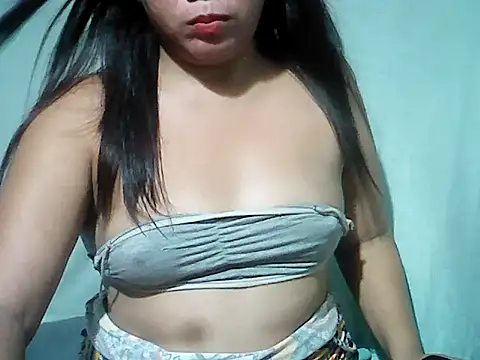 Snapshot of lady_pam2025 chatting on July 24, 2026, 10:11 am lady pam2025 online show from July 24, 2026, 10:11 am