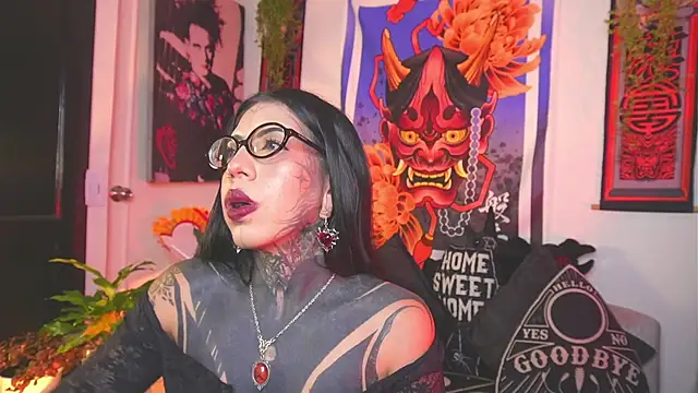 Dalia Vorhees online show from June 25, 2026, 2:20 am