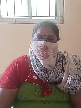 sreemamitha9 online show from November 3, 2025, 8:51 am