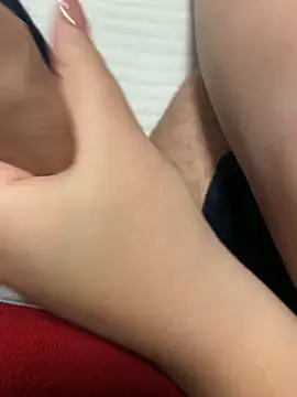 Snapshot of PassionCoupleLove chatting on November 27, 2025, 9:15 pm PassionCoupleLove online show from November 27, 2025, 9:15 pm