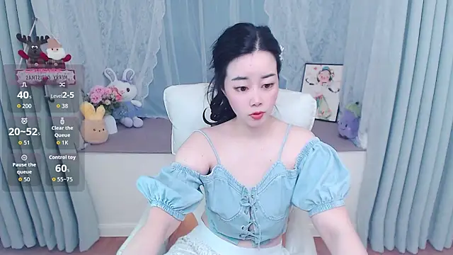 Xiaodie-baby online show from June 5, 2026, 2:38 am