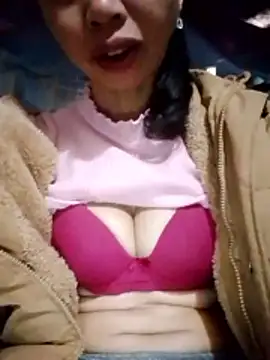 TRIEUTRIEU20 online show from December 20, 2025, 10:29 am