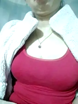TRIEUTRIEU20 online show from April 28, 2026, 8:13 pm