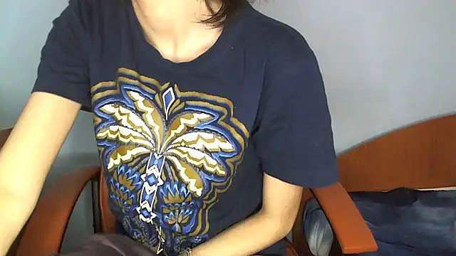 Snapshot of andreea713 chatting on March 11, 2026, 3:06 pm andreea713 online show from March 11, 2026, 3:06 pm