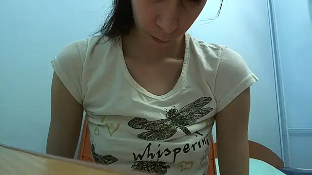 Snapshot of andreea713 chatting on February 10, 2026, 3:11 pm andreea713 online show from February 10, 2026, 3:11 pm