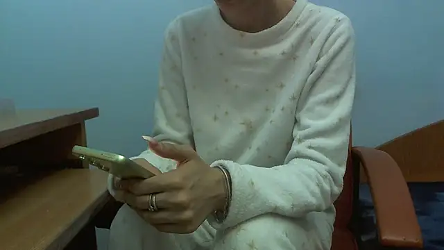 Snapshot of andreea713 chatting on February 16, 2026, 2:48 pm andreea713 online show from February 16, 2026, 2:48 pm