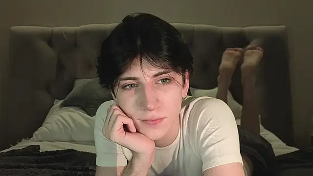 Oliver star boy  online show from February 11, 2026, 5:13 pm