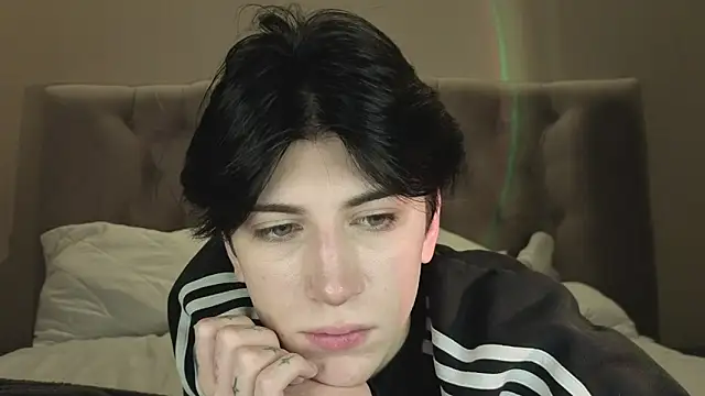 Oliver star boy  online show from February 10, 2026, 12:53 am