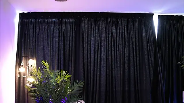 Aisha Bee online show from July 16, 2026, 9:39 am