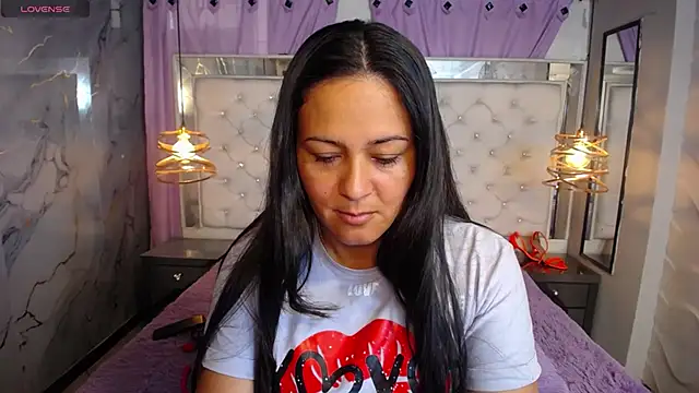 Melissa-roberts online show from November 21, 2025, 7:57 pm