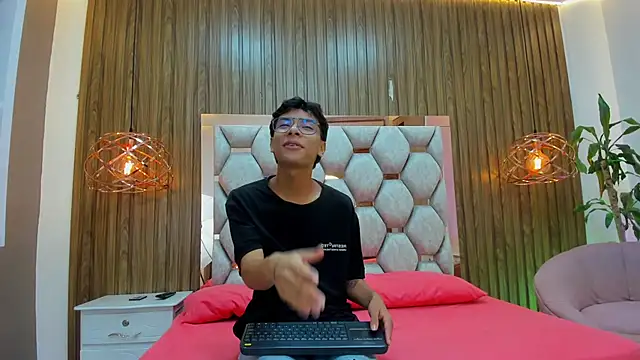 adams bobby online show from January 18, 2026, 11:35 am