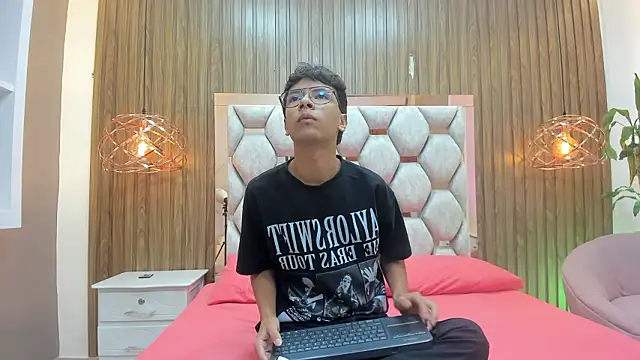 adams bobby online show from January 17, 2026, 11:25 am