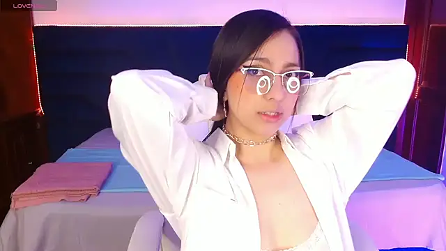 LexyBlaze  online show from June 14, 2026, 11:33 am