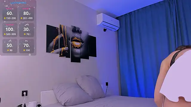 Kandeess online show from March 28, 2026, 2:51 pm