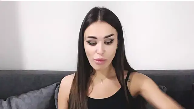 velvetveyraX online show from November 28, 2025, 2:39 pm