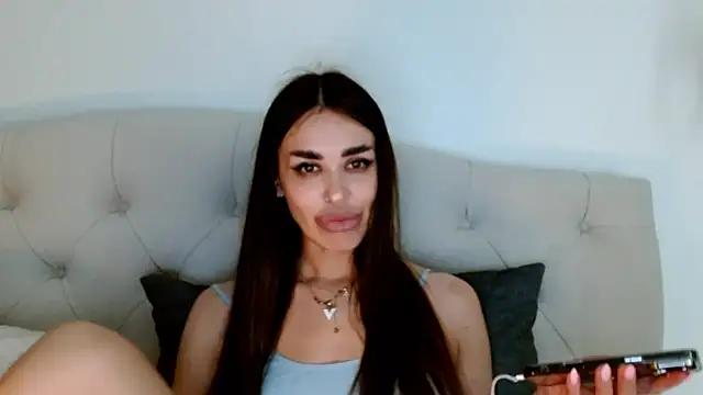 velvetveyraX online show from June 9, 2026, 7:26 pm