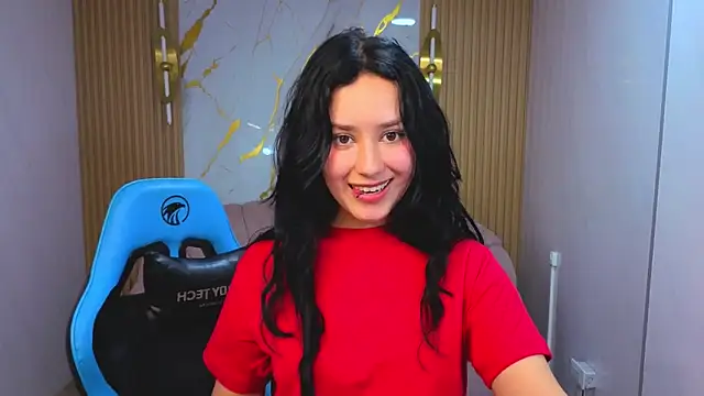 Aleja05 b online show from February 2, 2026, 7:57 pm