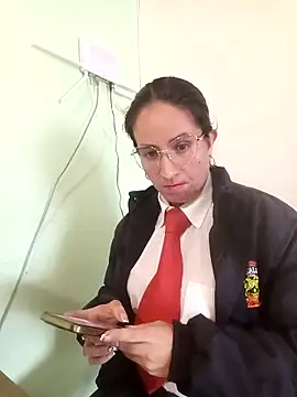 Valentina--1 online show from November 18, 2025, 12:52 pm