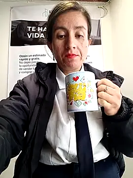 Valentina--1 online show from April 25, 2026, 1:52 pm
