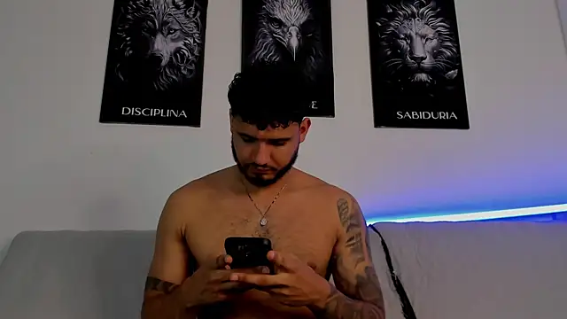 AUSTINN TORRES online show from July 16, 2026, 12:40 am