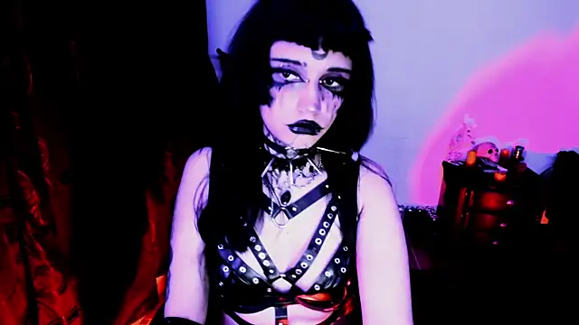 Yueeclipsa online show from February 26, 2026, 5:07 am