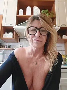 susylux online show from April 20, 2026, 4:19 pm