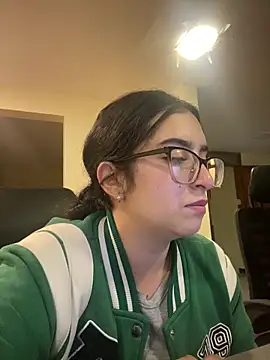 Kloe Novoa online show from April 21, 2026, 12:34 pm