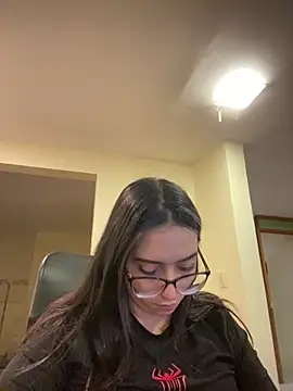 Kloe Novoa online show from April 30, 2026, 12:34 pm