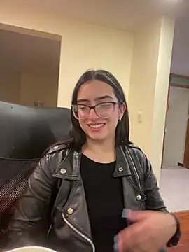 Kloe Novoa online show from May 8, 2026, 1:26 pm