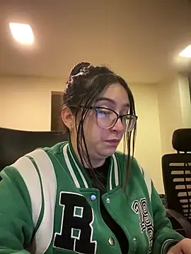 Kloe Novoa online show from March 9, 2026, 12:20 pm