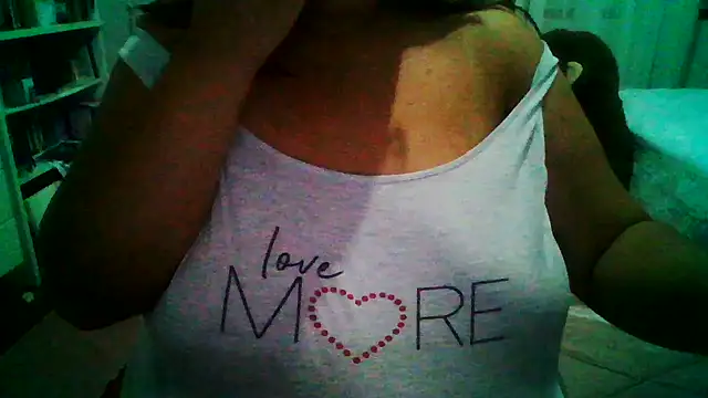 crazzyanne online show from February 8, 2026, 4:43 am