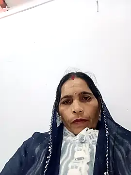 Snapshot of Indiangueen chatting on November 23, 2025, 2:38 pm Indiangueen online show from November 23, 2025, 2:38 pm