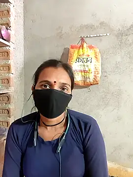 Hot nenshi online show from October 29, 2025, 3:38 am